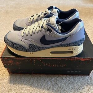 Nike Air Max Sneakers in Navy and Beige